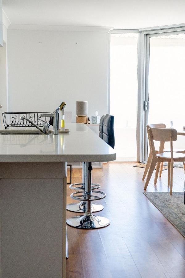 Cottesloe Beach View Apartments #11 퍼스 외부 사진